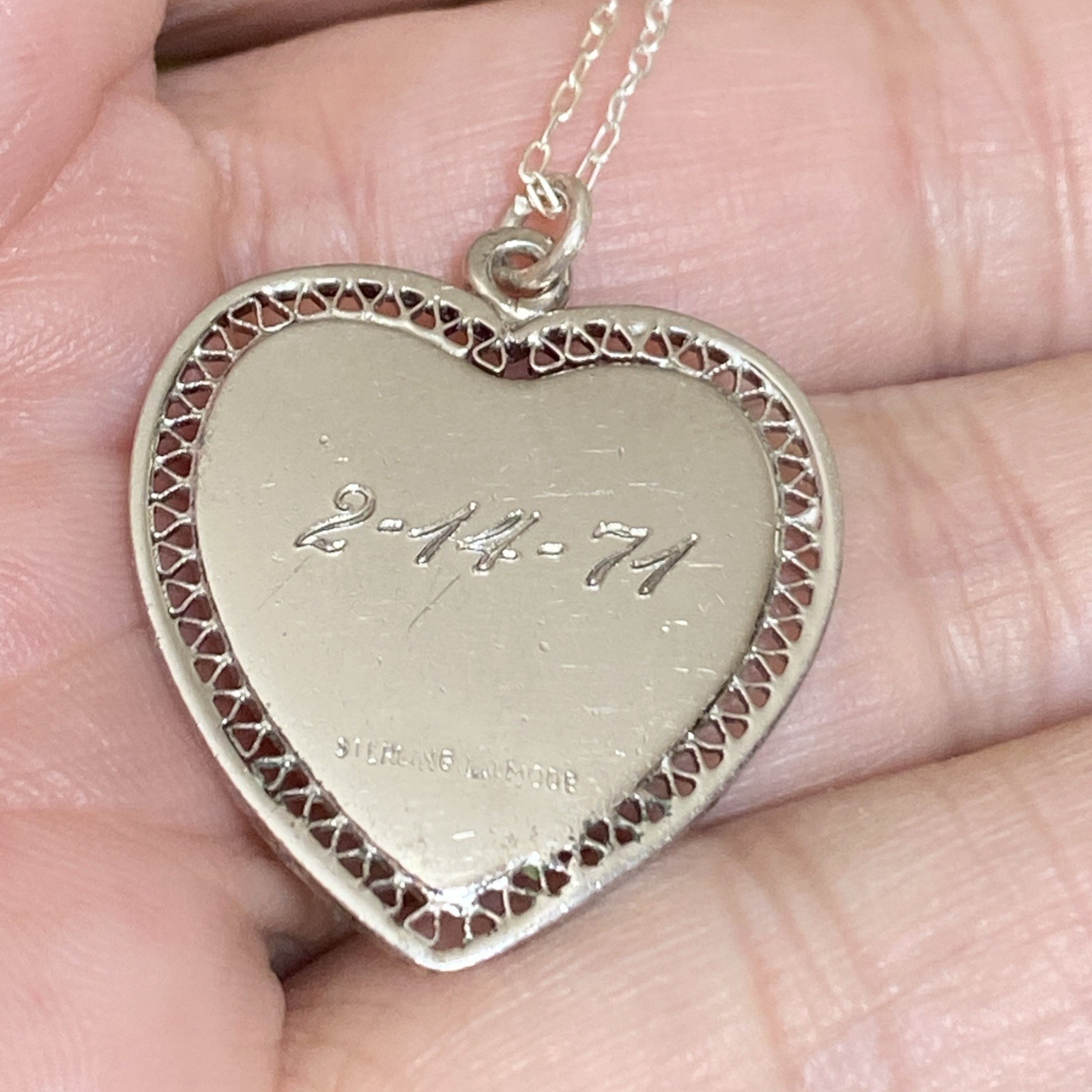 Vintage Very Old 1971 Sterling Silver Openwork Filigree Heart Necklace 18″ 925