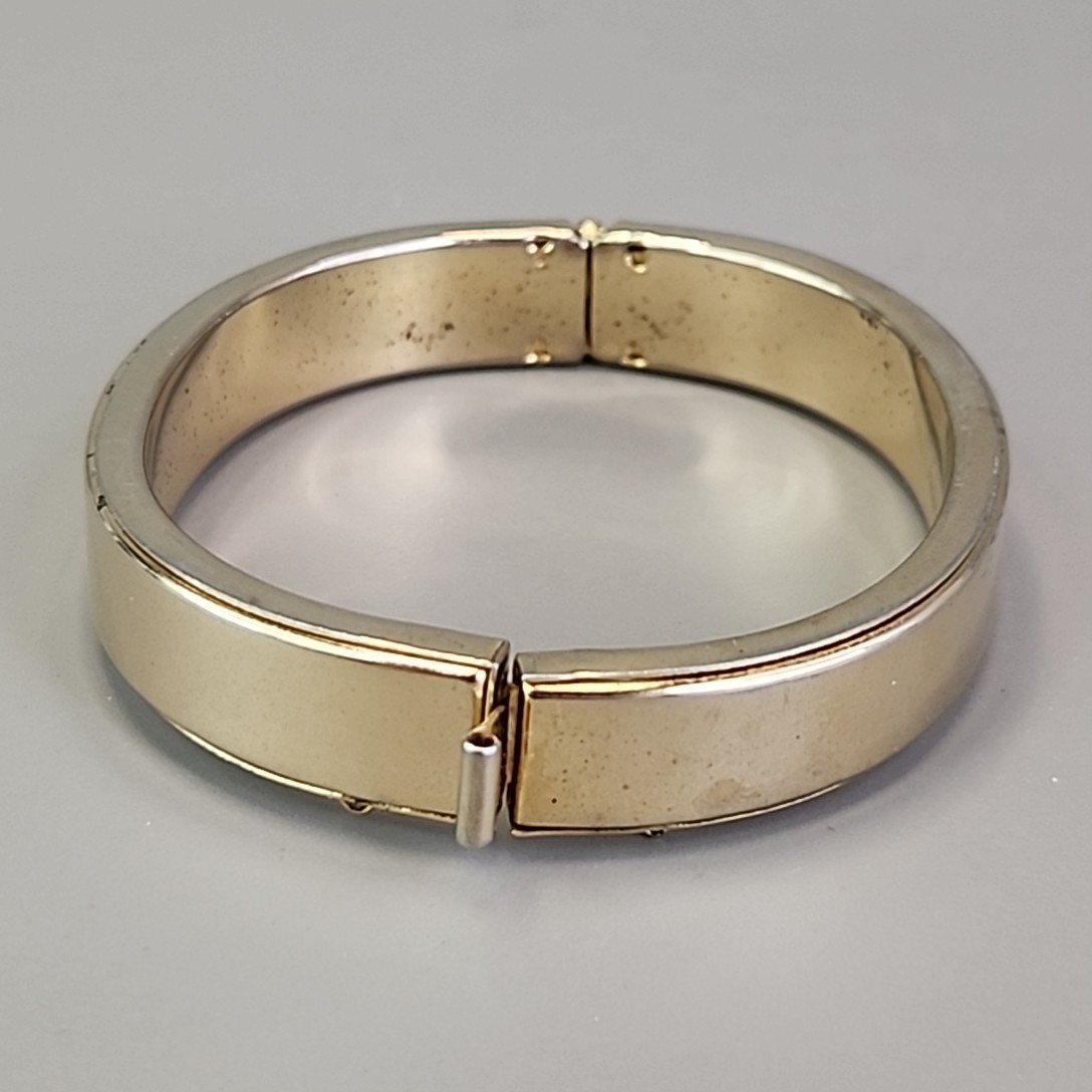 Vintage Bangle Bracelet 1cm Glossy Gold Tone 6.75″