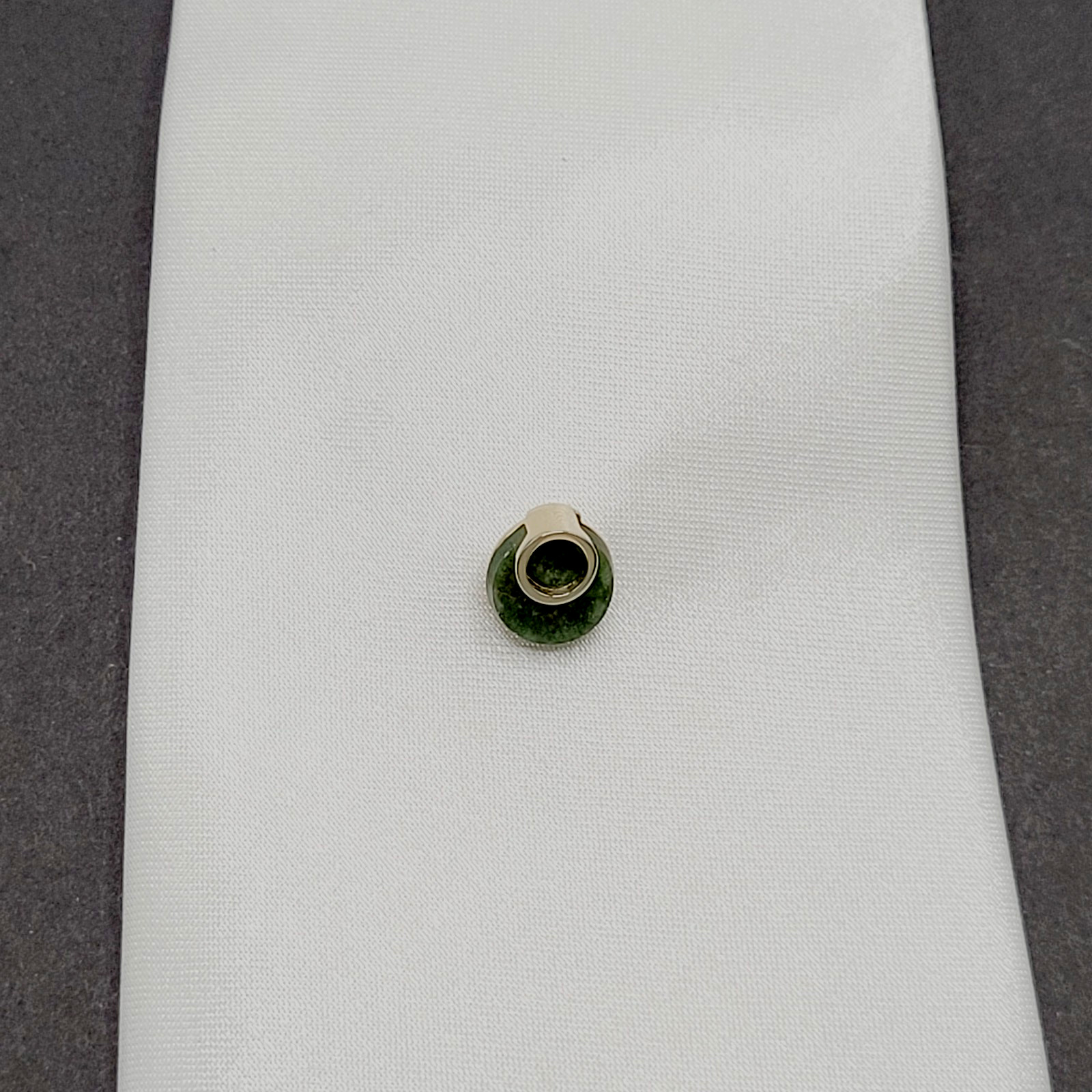 Modernist Style Dark Green Jadeite Stone Disc Open Circle Gold Tone Tie Tack Pin