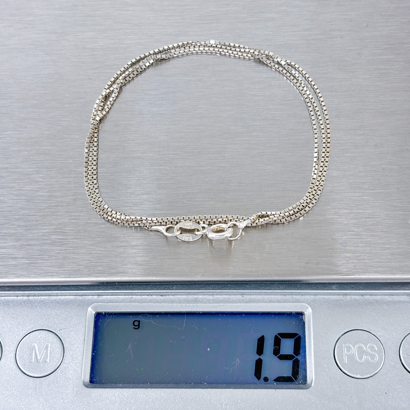 Vintage Italy Sterling Silver 925 0.9mm Box Link Chain Necklace 17.5″