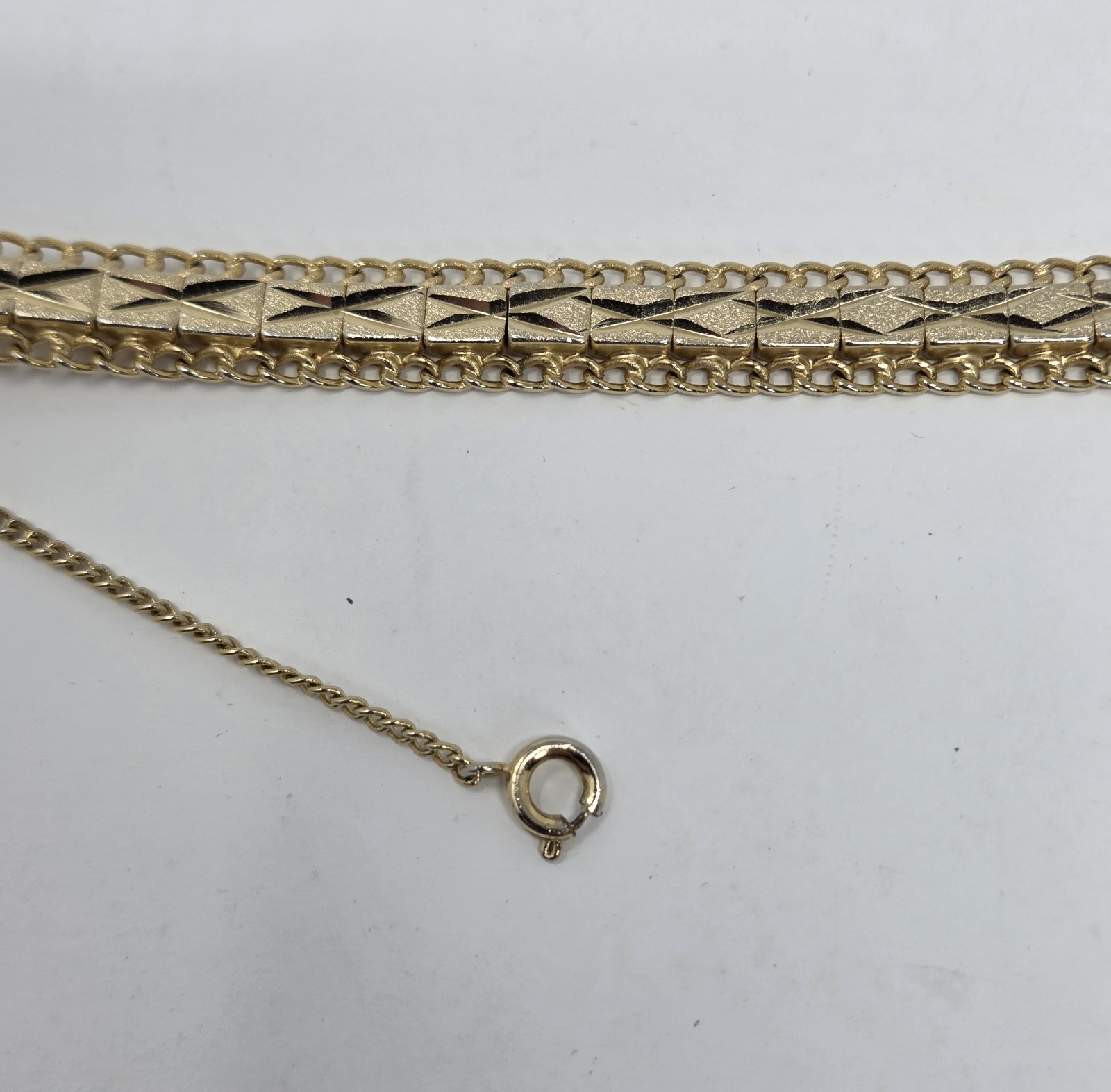 Vintage Gold Tone Diamond Cut Link Bracelet Box Clasp Safety Chain Mid Century