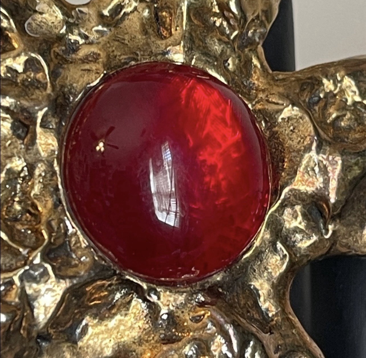 Les Bernard VO Brutalist Collection Red Gripiox Glass Brooch & Clip-On Earrings