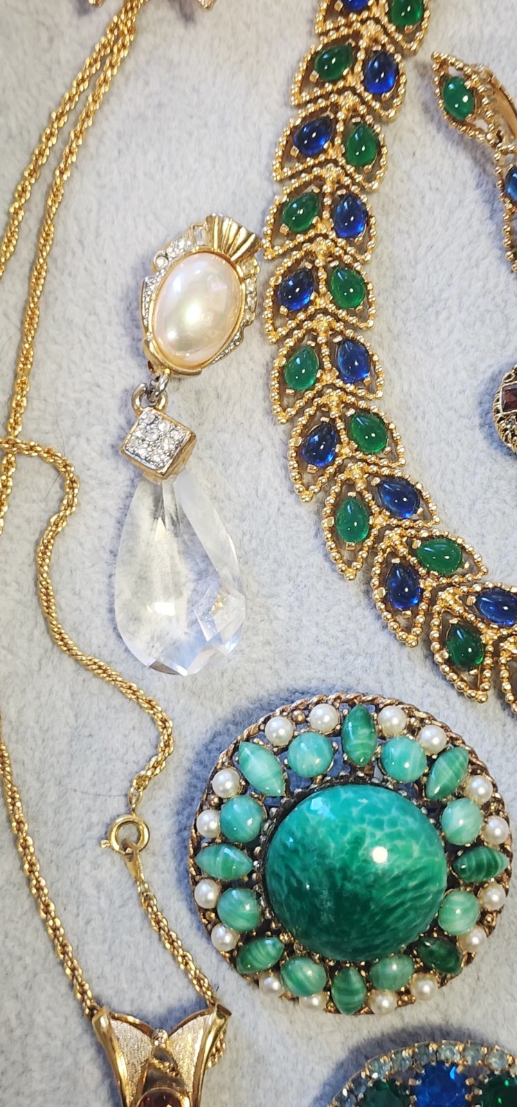 VtgJewelry Lot 23pc Juliana #9094 Joan Rivers Graziano Regency Craft Avon C855