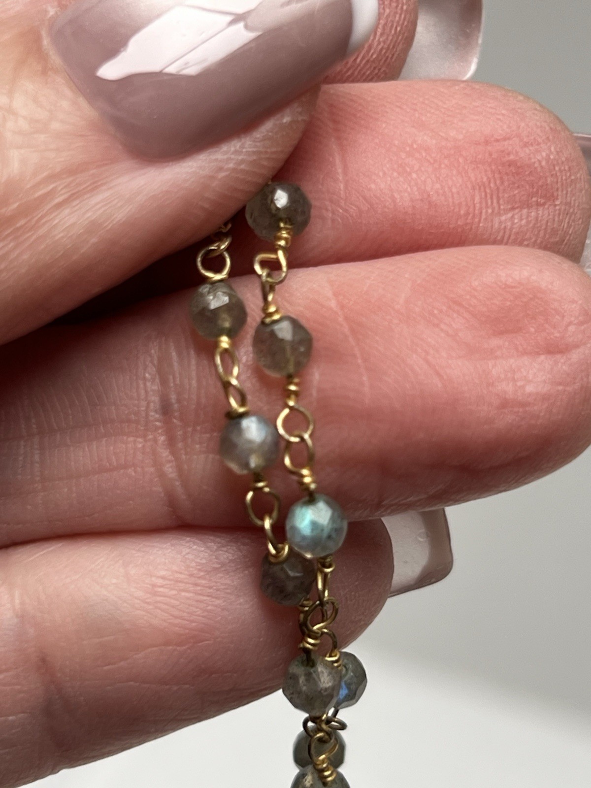 Vintage Dainty Labordorite Chain Necklace Paua Shell Pendant Gold Tone 16”