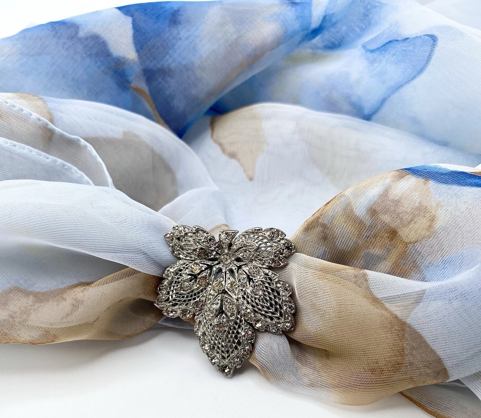 Vintage Rhinestone Dress Clip Leaf Fur Clip Silver Tone Filigree Bridal Brooch
