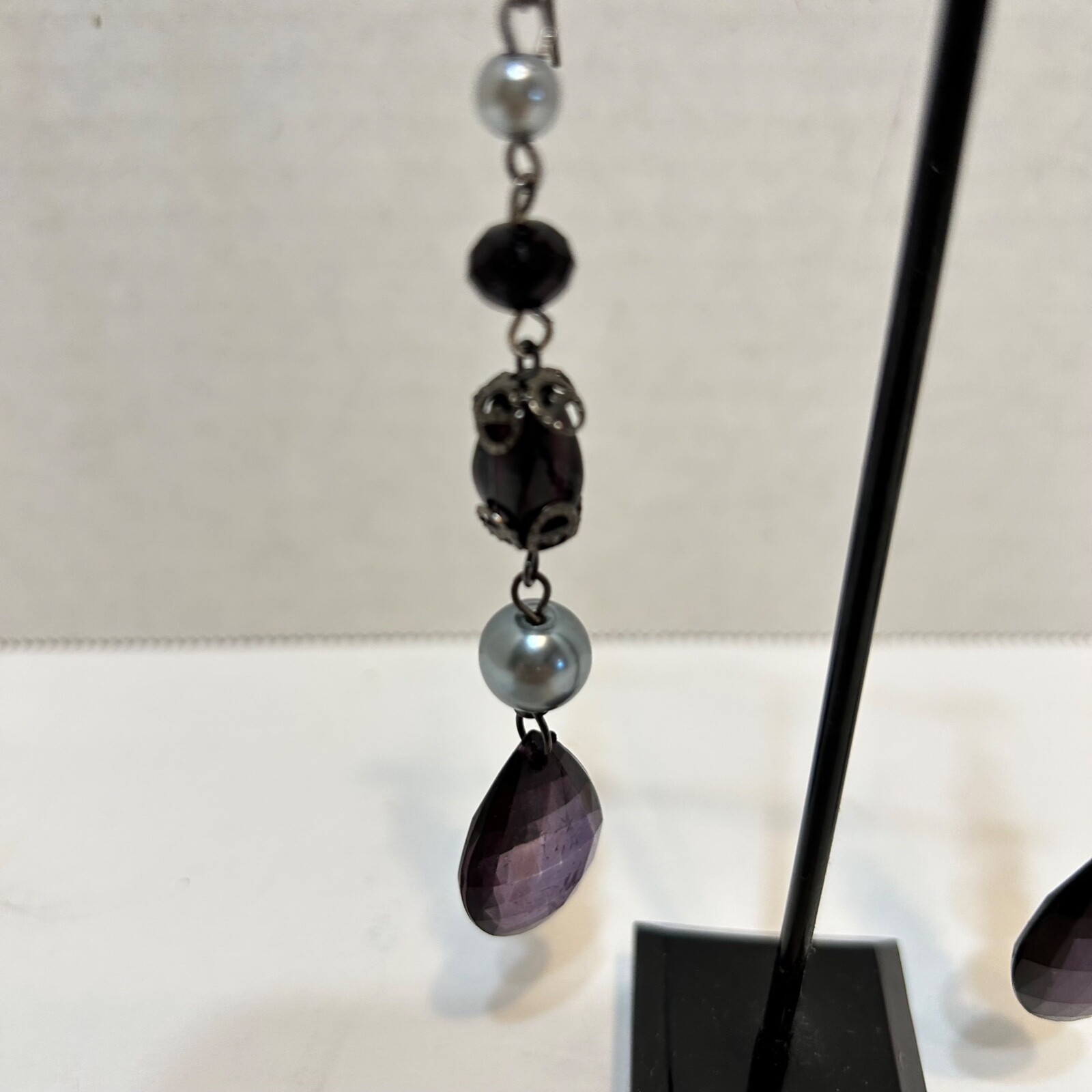 Vintage Black and Gray Beaded Dangle Drop Pierced Earrings 3.25″ Long