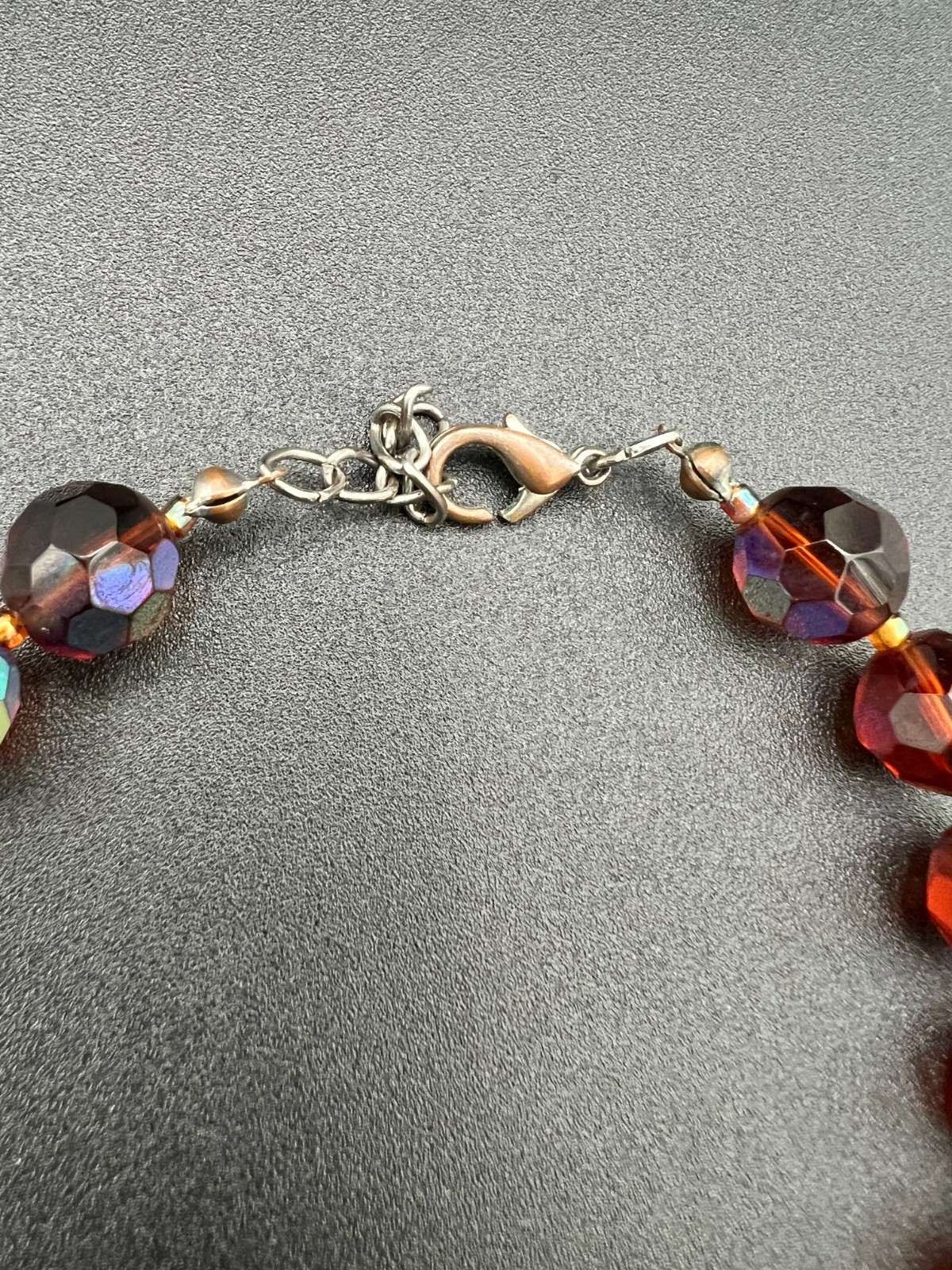 Vintage Aurora Borealis Glass Bead Necklace 17–18″ Red Brown Faceted Beads 1980s