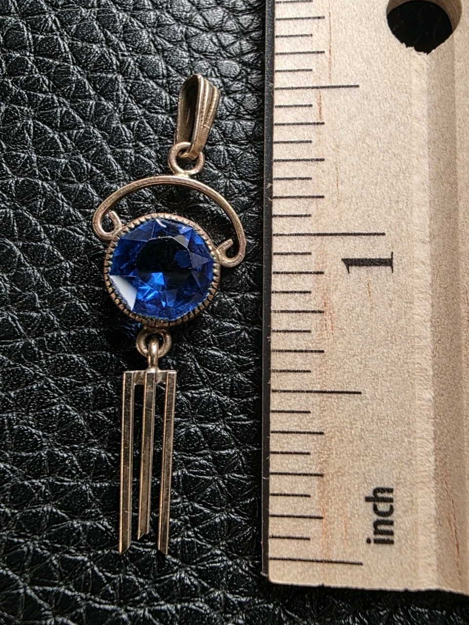 1940’s Vintage Art Deco Gold Dangle Drop Pendant Bezel Set Blue Stone Charm