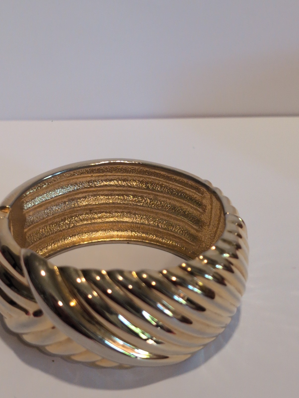 Lot Of Vintage Cuff, Hindge, Enamel, Plastic ,Chuncky Bracelets