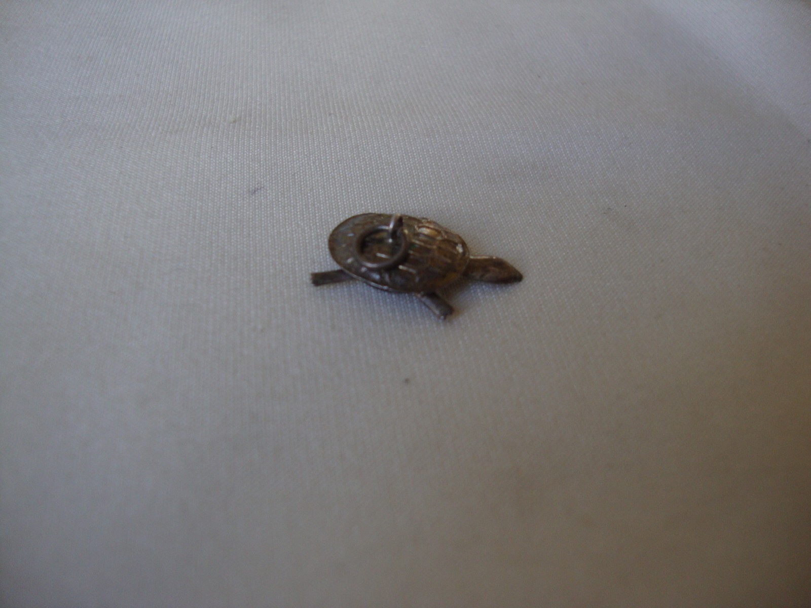 ANTIQUE CHINA CIRCA 1920-30s SMALL 3D TURTLE HEAD FEET MOVE SILVER 925 PENDANT