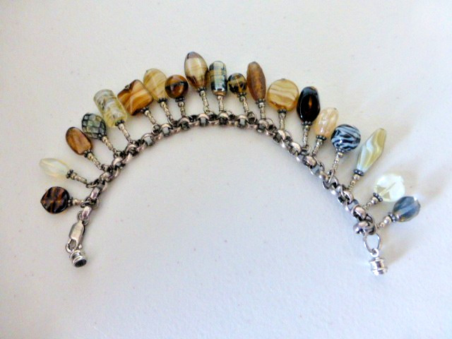 Vintage Beaded Bracelet Multicolored Magnetic Barrel Clasp And Lobster Clasp