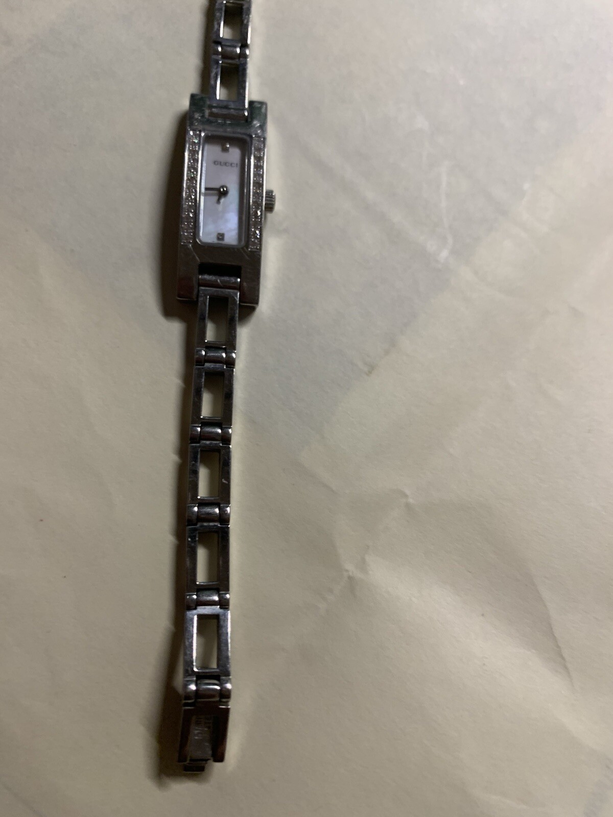 Ladies Gucci 3900L Stainless Steel And Diamond Watch – 7.25 in length