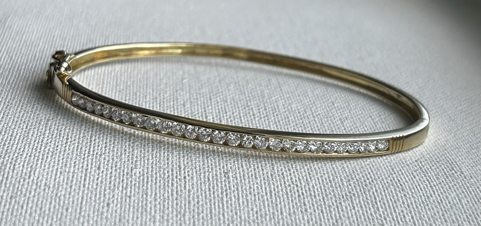18K Yellow Gold Diamond Bangle Bracelet – 0.80 TCW – Secure Double Clasp