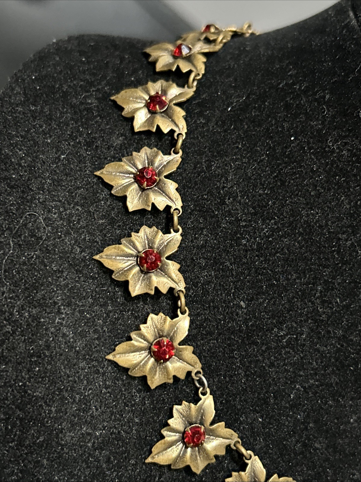 Vintage Bronze Leaf Red Garnet Glass Statement Necklace Choker 15”