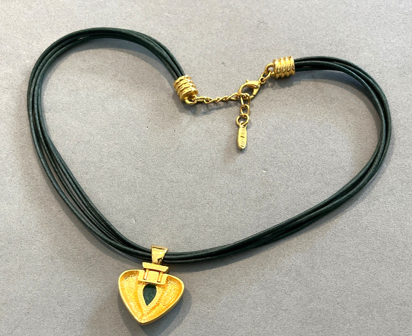 Vintage DAVID GRAU Gripoix Green Cabochon Teardrop Rhinestone Heart Necklace