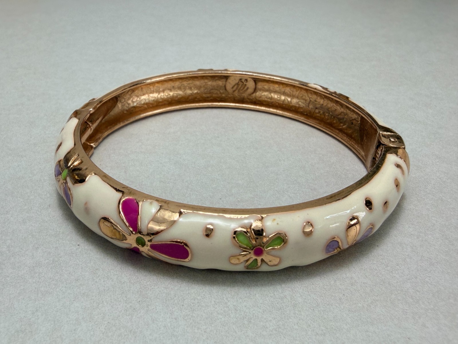 Jiu Long Xing Flowers Pink Purple Green Cream Enamel Hinged Bangle Bracelet