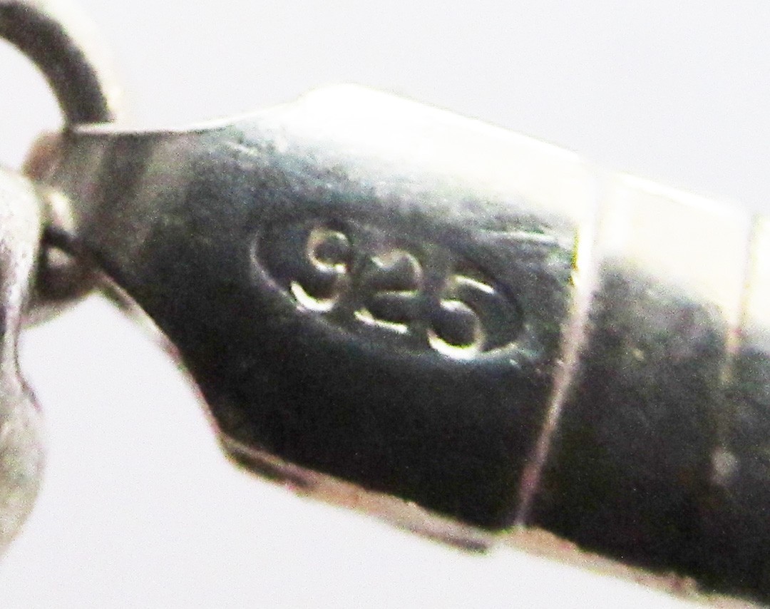 VINTAGE MEXICO STERLING PENDANT NECKLACE, 2 3/8 INCHES PENDANT, 16 INCHES CHAIN