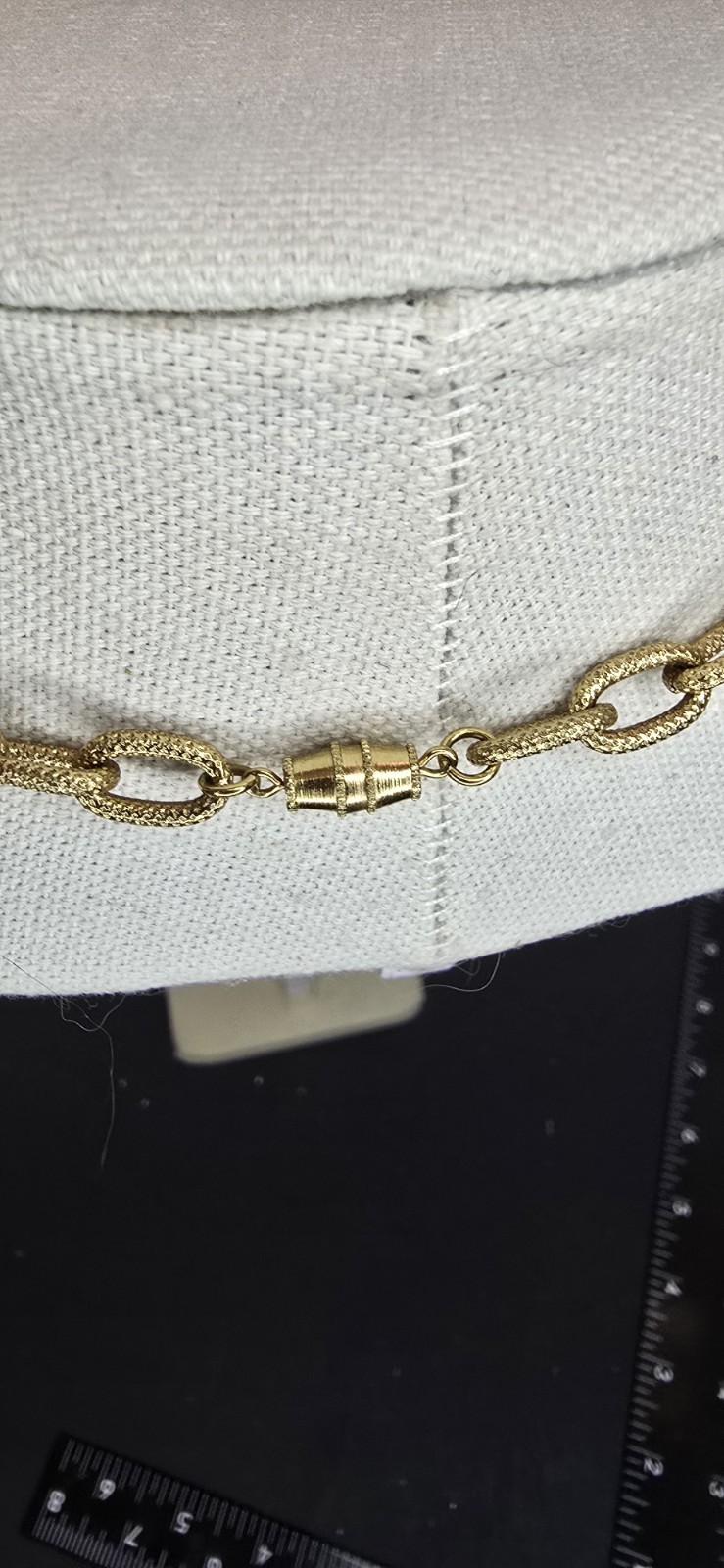 Vintage Gold Tone Chunky Chain Necklace Articulated Brushed Texture Pendant 20”