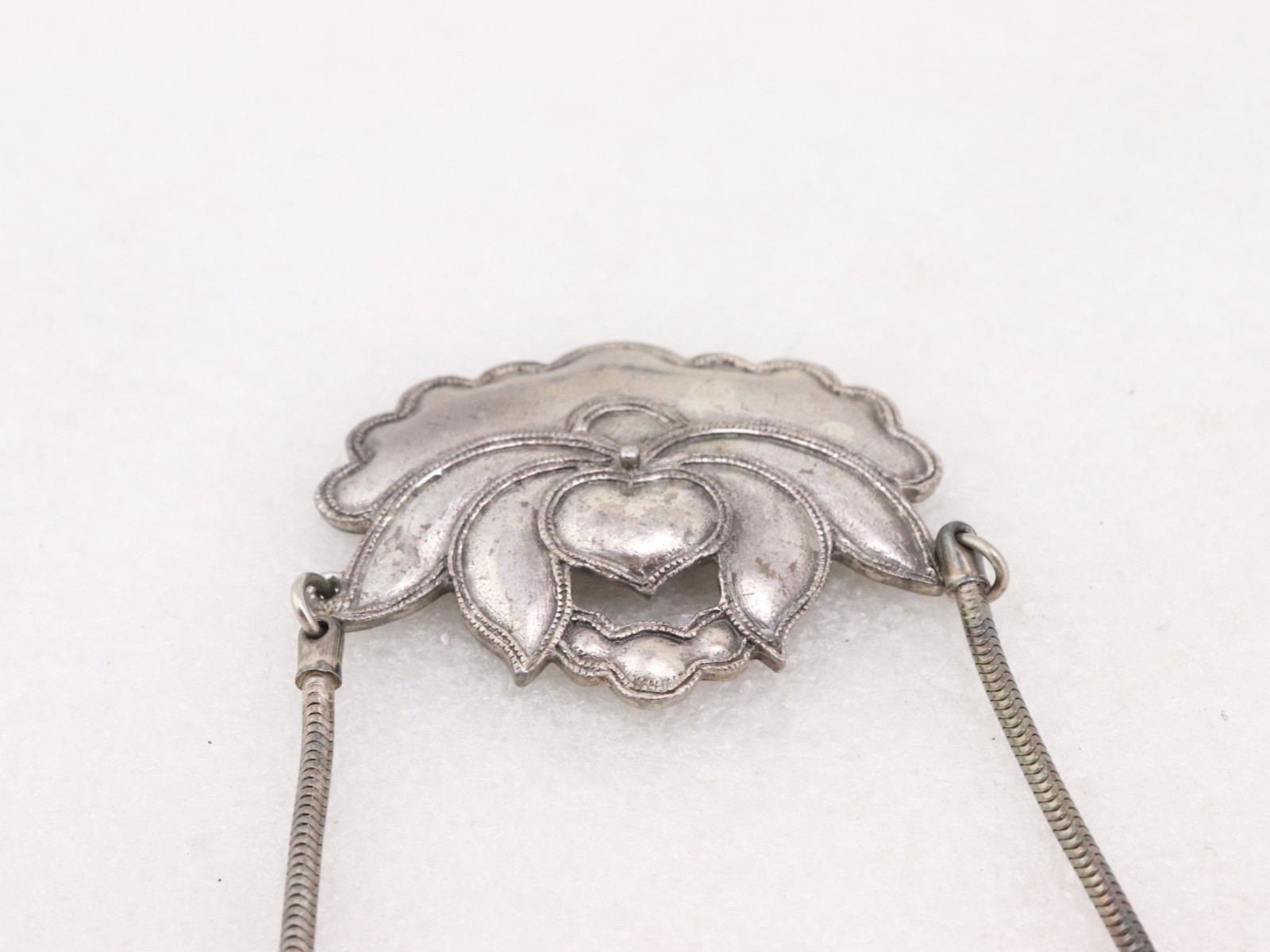 20″ Vintage Alva Museum Replicas Lotus Flower Necklace Antique Silver Tone
