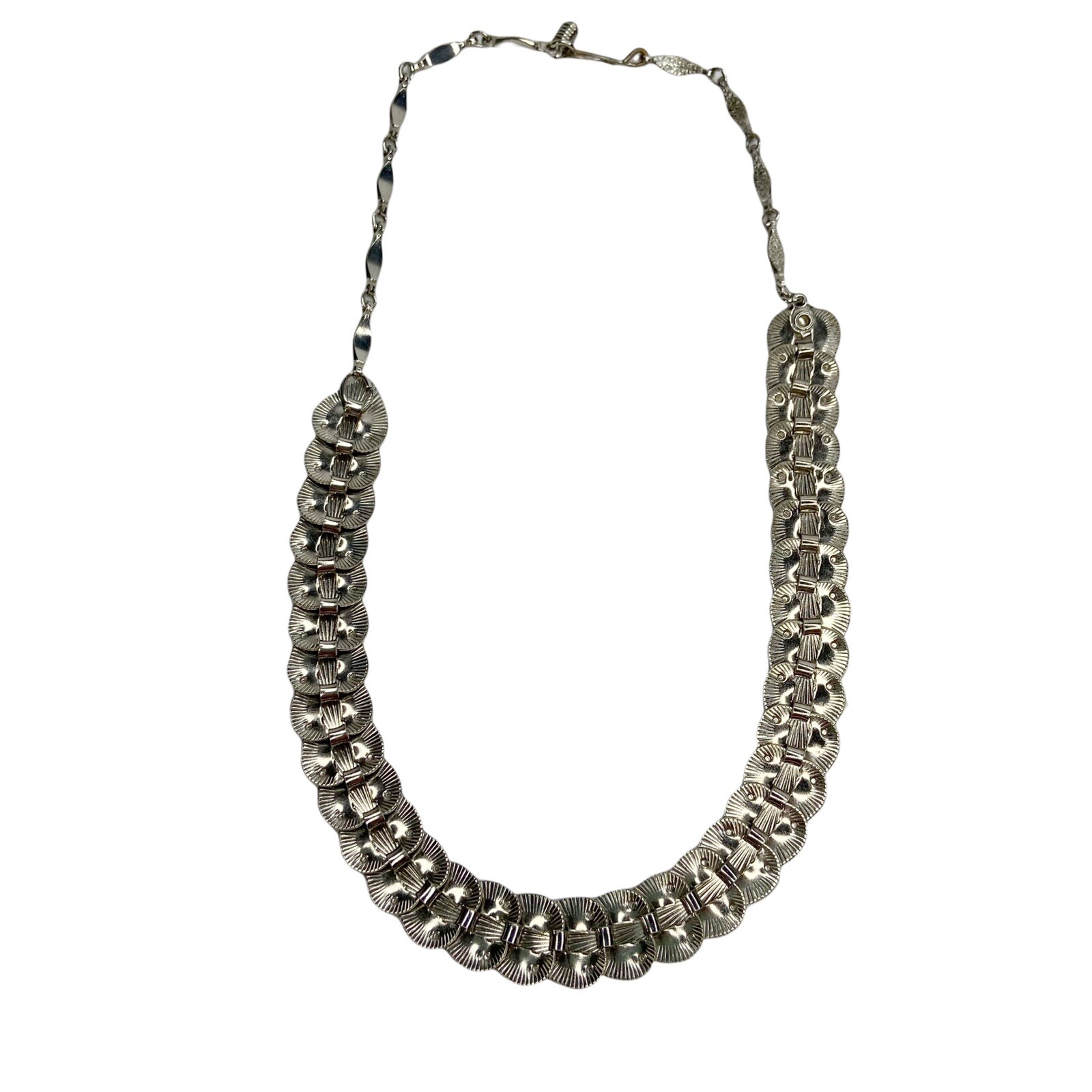 Vintage Silver Tone Articulated Linked Planchette Chain Necklace Ribbed Textured