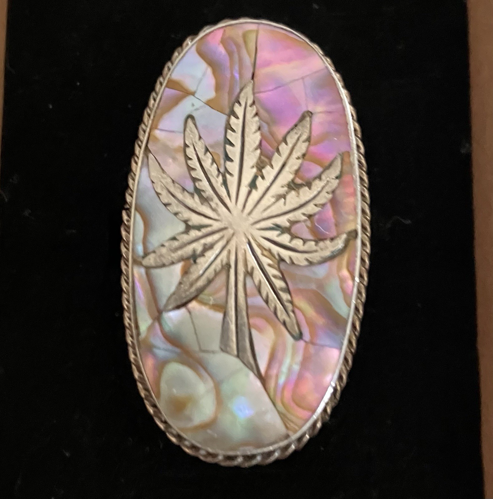 Vtg Ring Sz 6.5 Abalone Shell Inlaid Silver Marijuana Leaf Pot Cannabis Paua MOP