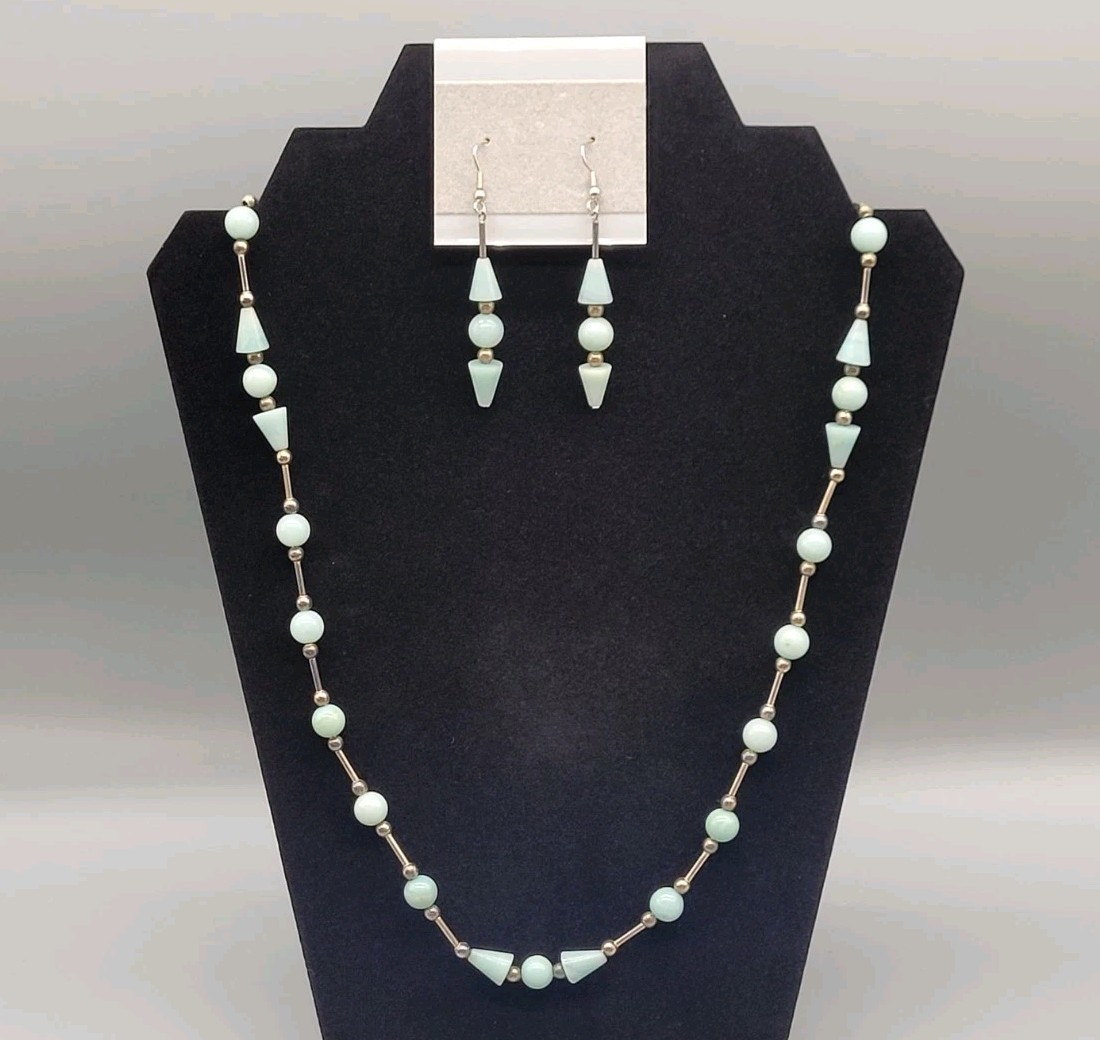 Gorgeous Light Blue Stone Bead 24″ Necklace & Earrings Set Cone/Round Shapes