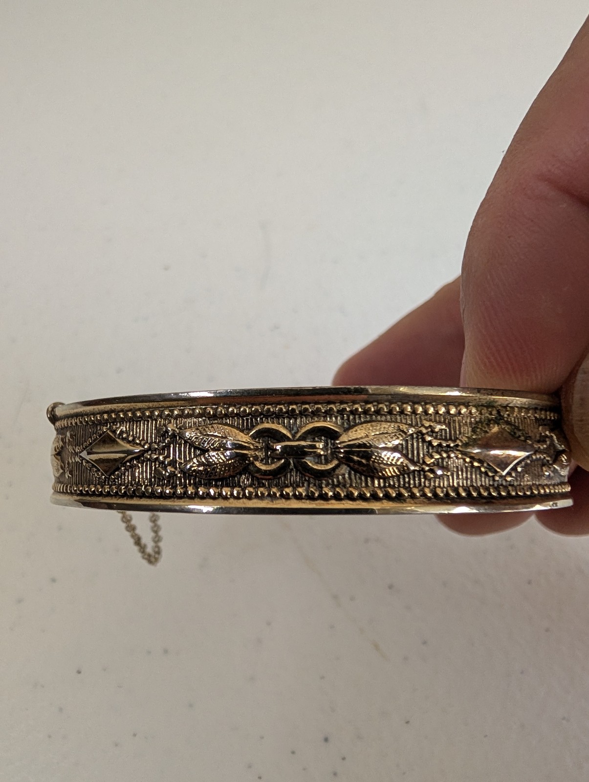 Vintage Gold Tone Embossed Floral Geometric Hinge Bangle Bracelet with Safety