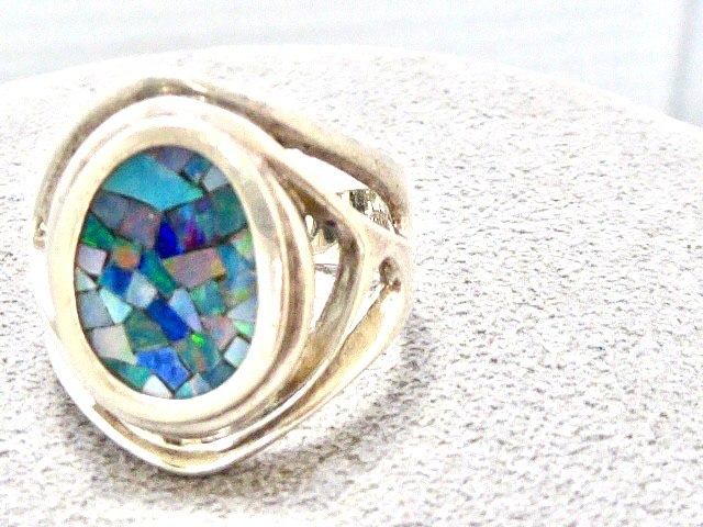 VINTAGE STERLING SILVER SIGNED WK STERLING BLACK. OPAL MOSAIC RING SIZE 7 RING