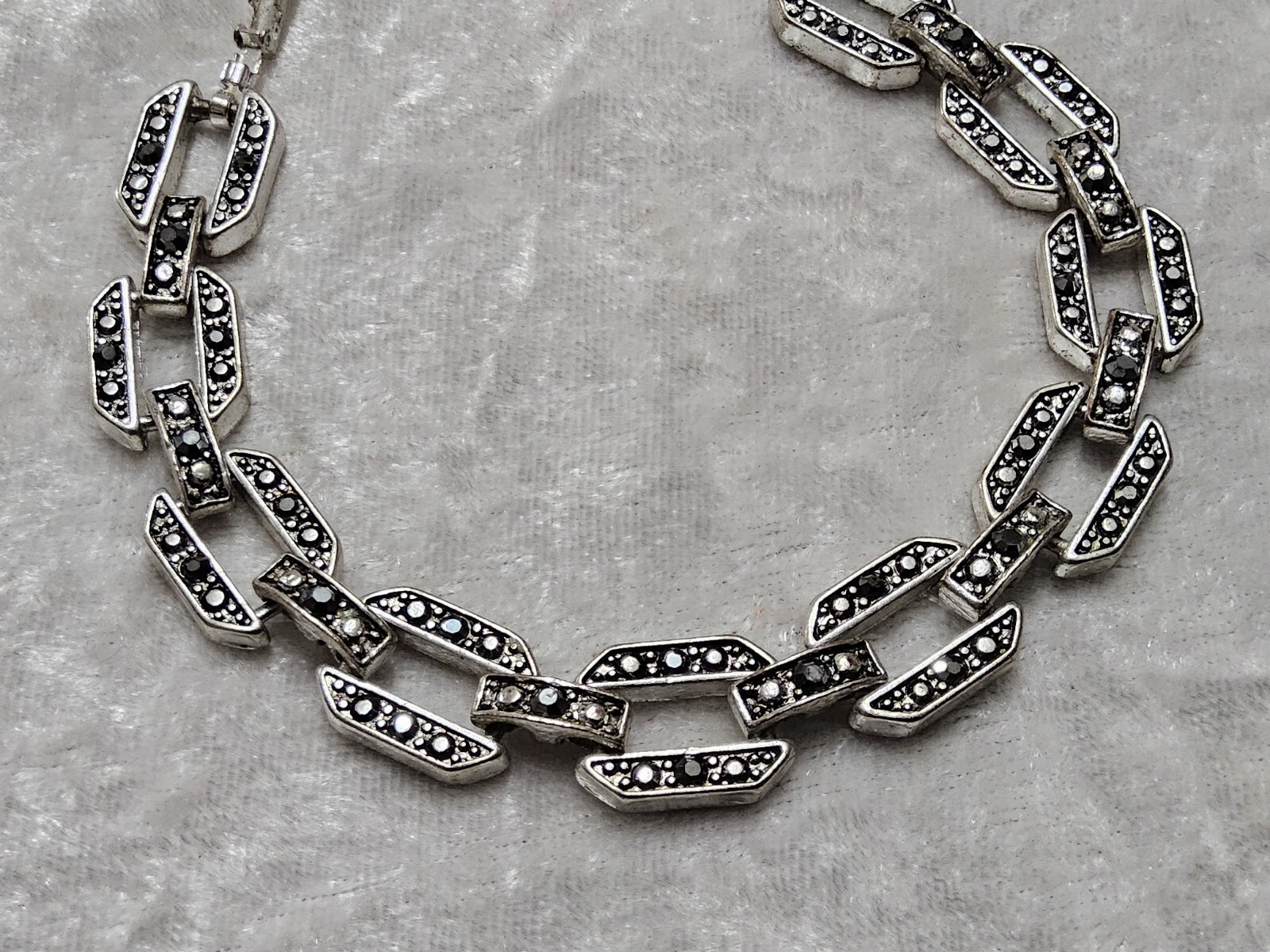 Vintage Marcasite Rhinestone Oval Link Flex Bracelet