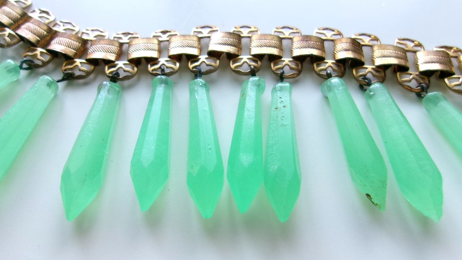 Stunning Vtg MCM West Germany Book Chain Uranium Glass Dangle Fringe Necklace