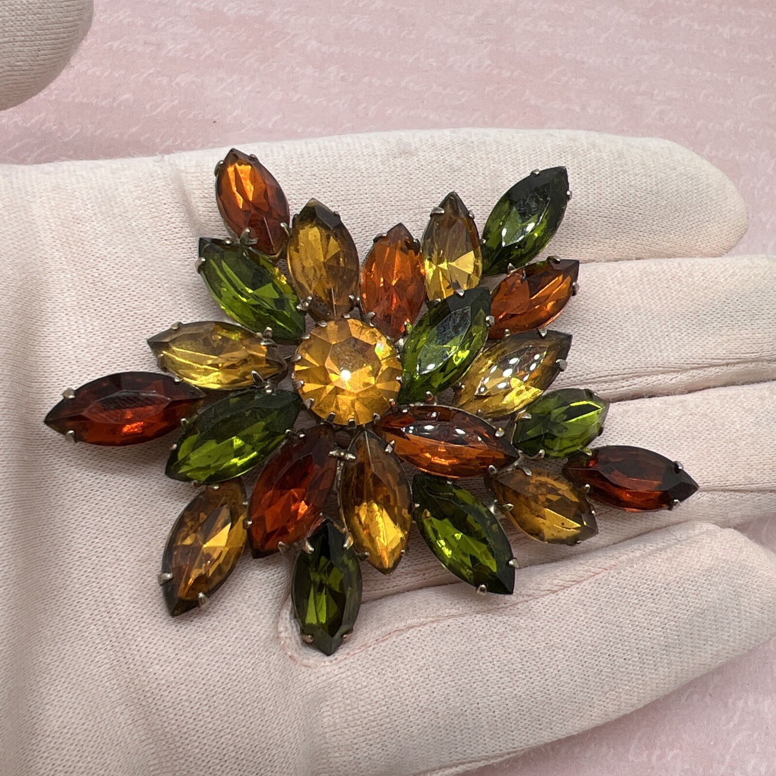 Vintage Beautiful fall colors brown orange yellow green Rhinestone brooch pin