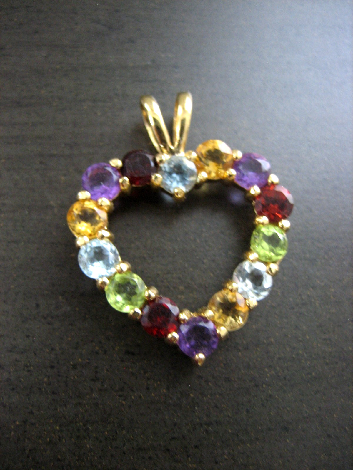 VINTAGE SIGNED DBJ MULTI GEMSTONE HEART PENDANT