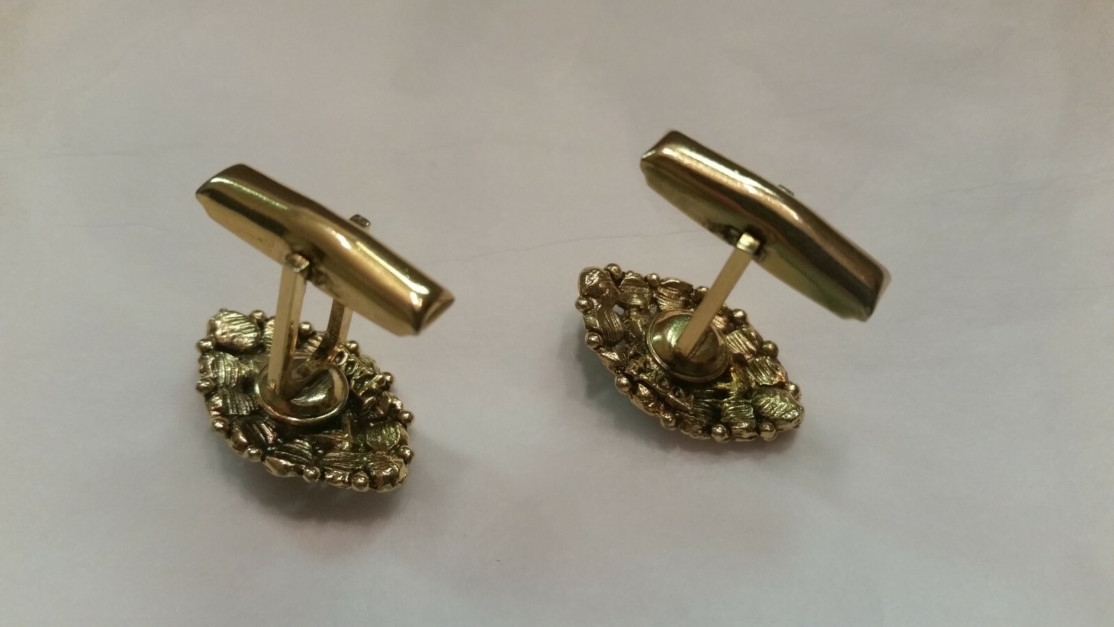 TACOA Gold Tone Filigree Cuff Links with Turquoise Stone – Pat. 2920363