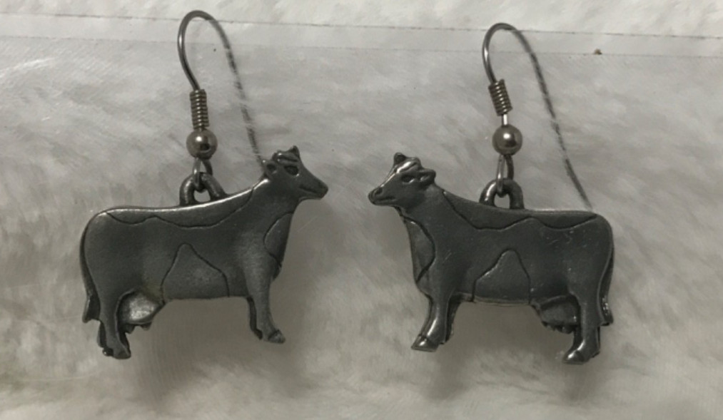 Vintage Maiden Vermont Dairy Milk Cow Pierced Dangle Earrings 1986 Pewter