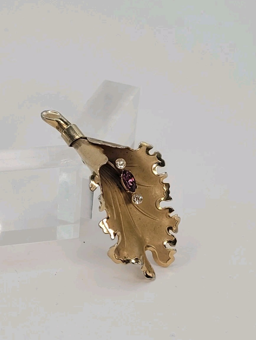 Vintage 3D Gold Plated Leaf Brooch Purple & White Rhinestone Seeds Lettuce Edge