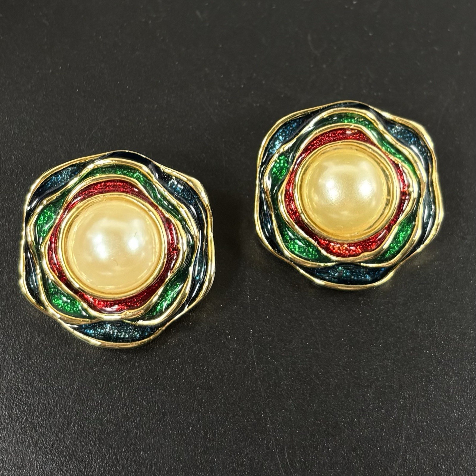 Vntg TACOA Multicolor Enamel Flower Clip-On Earrings Gold Tone Faux Pearl NOS