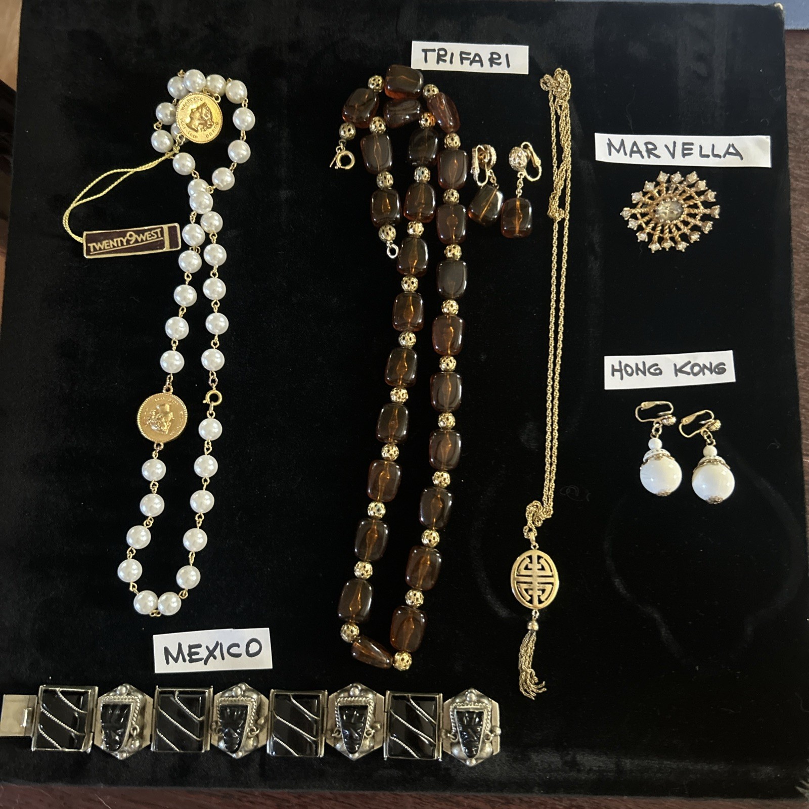 80 Vintage lot jewelry unbranded wearable Trifari Monet Coro Avon Italy Marvella