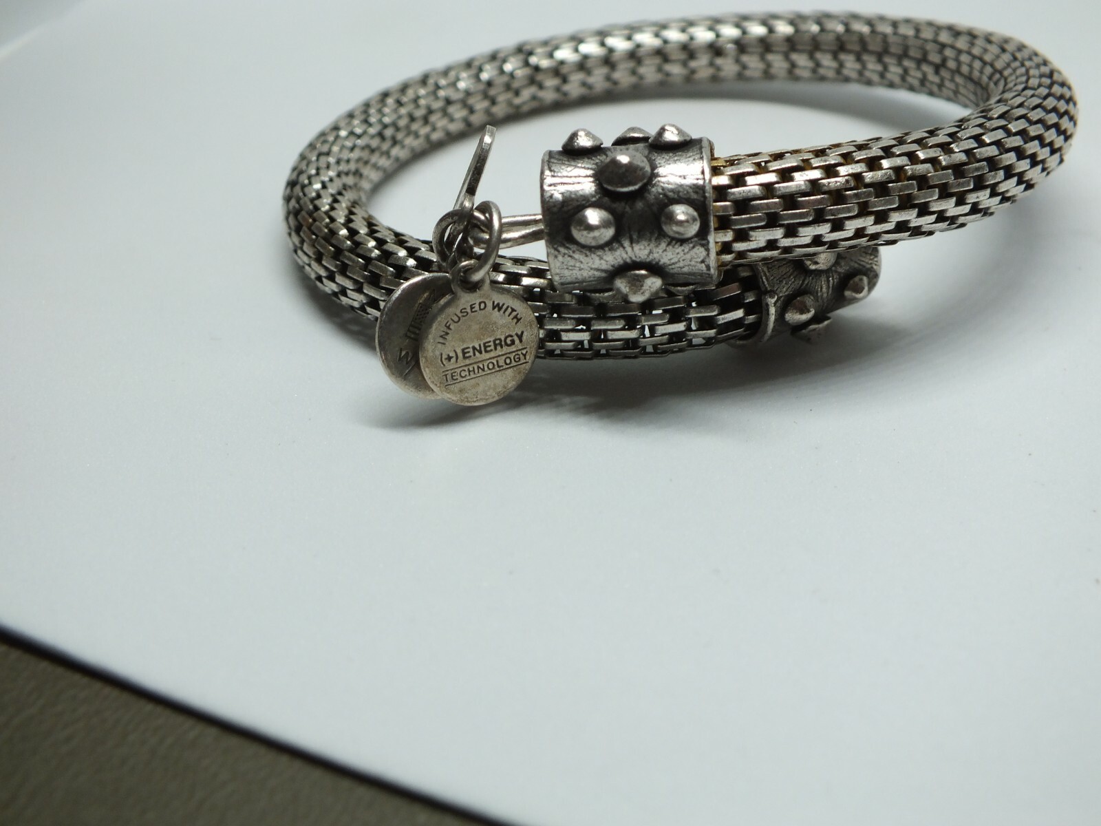 Beautiful Wrap Bracelet Silver Tone Signed Vintage 66 3/4″ W x 2 3/8″ Unflexed