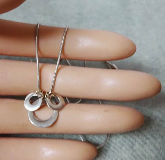 Dainty Vintage Sterling Silver 20″ Necklace w/ Dangly Hammered Circle s Pendants