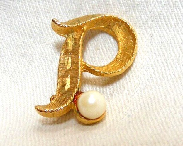 Vintage Textured Gold Toned Initial Letter P Pin Faux Pearl 15-l