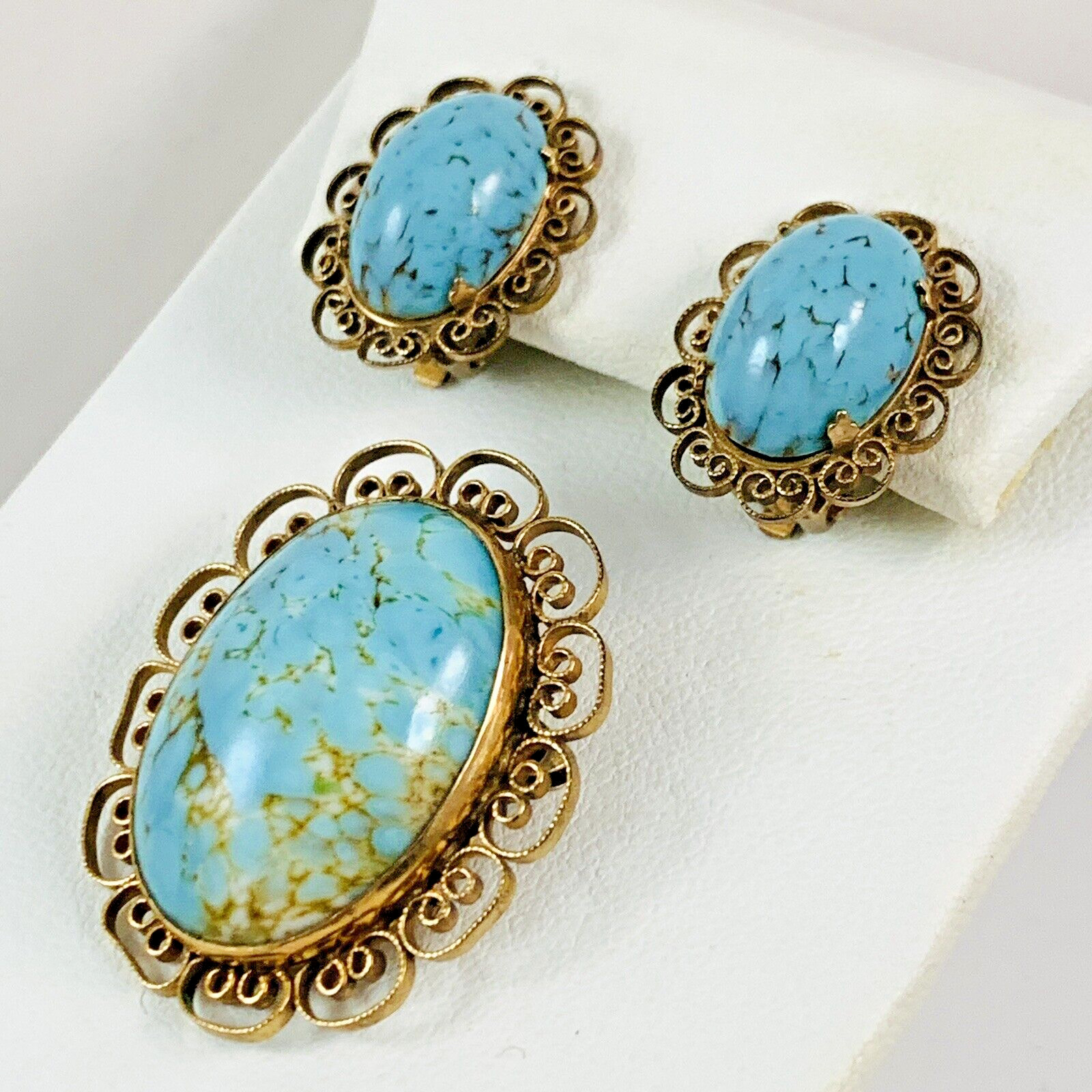 VTG Faux Turquoise Glass Signed AC 1/20th 12K GF Brooch & Clip on Earring Set