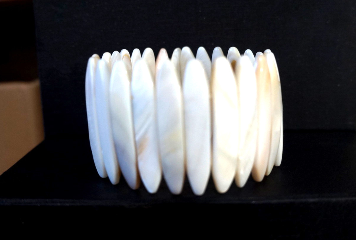 Bracelet Shell MOP Mother of Pearl Wide Quality Expanding
