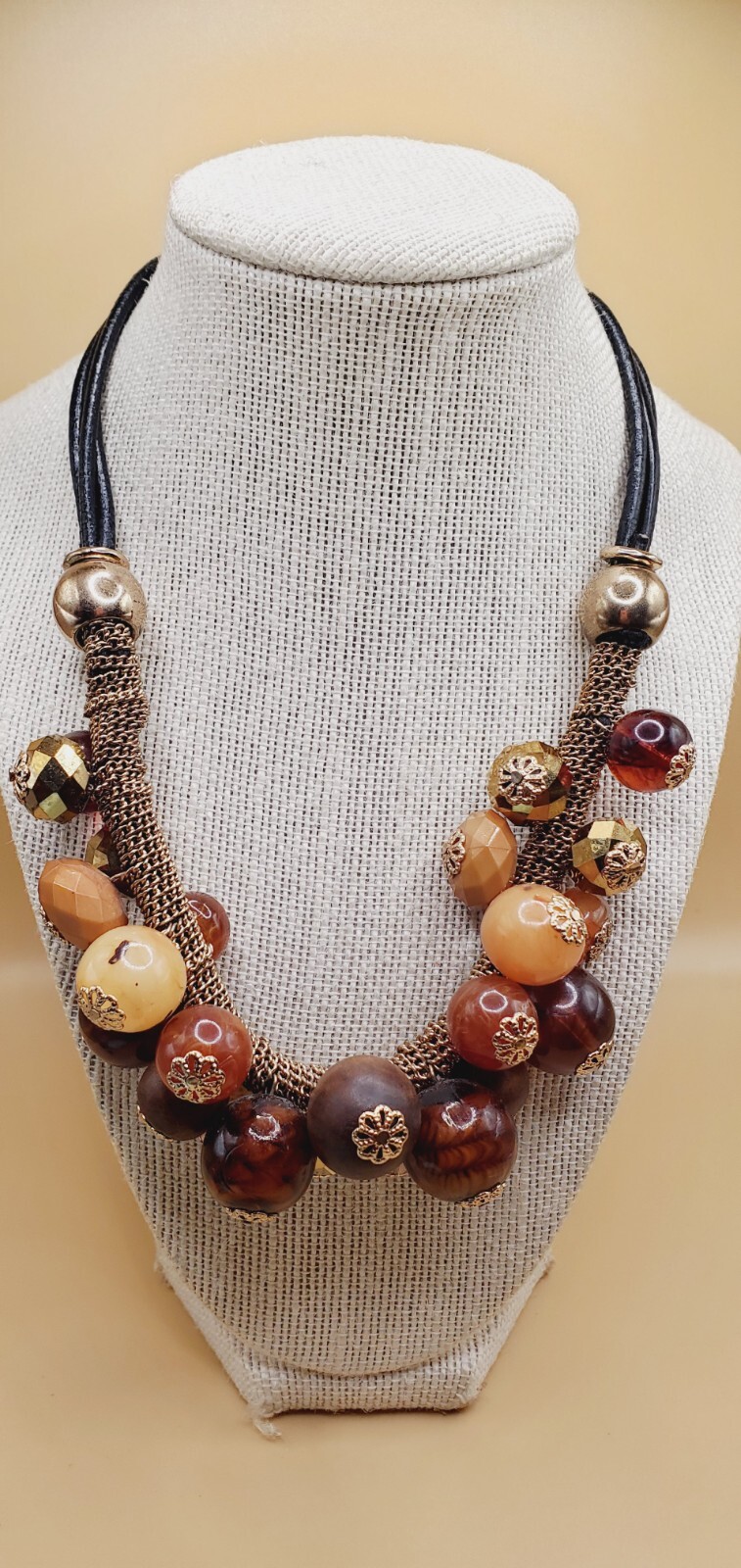 20″ Brown and Gold tone Beads with Gold Tone Metal Retro Necklace woo1