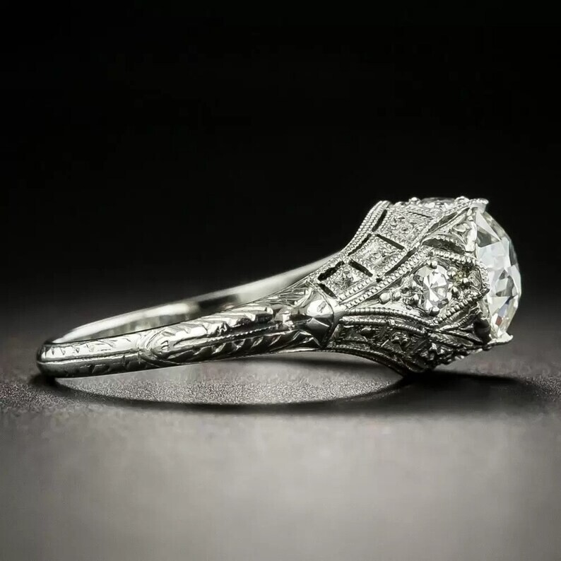 Fine Circa 1920s Vintage-style European-cut Stunning Art Deco Engagement Ring