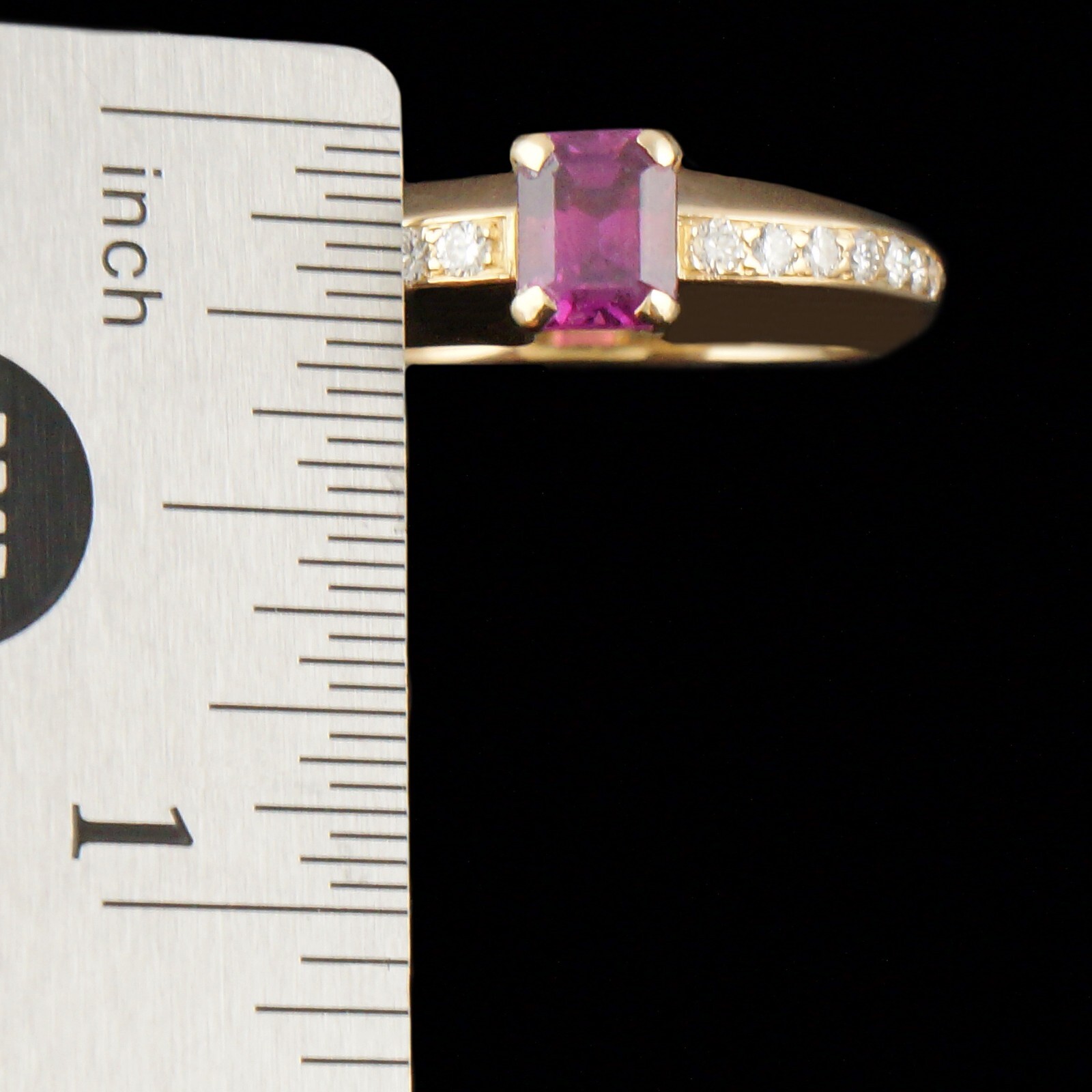 Solid 18K Yellow Gold, Pink Sapphire & Pavé Diamond Tapered Estate Ring