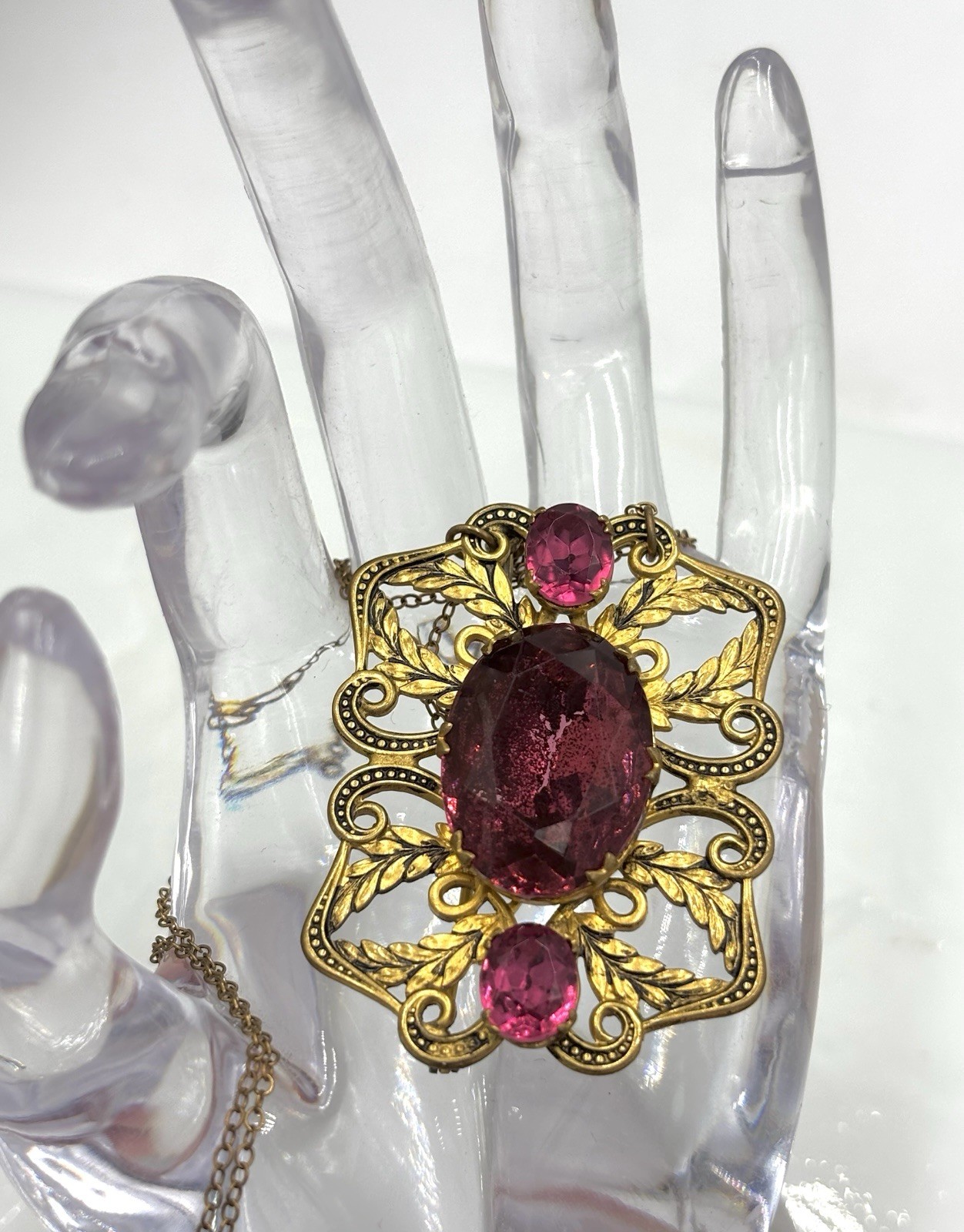 Vintage Necklace & Brooch 2-in-1 Gold Tone Pink Glass Stones Scrollwork 24″