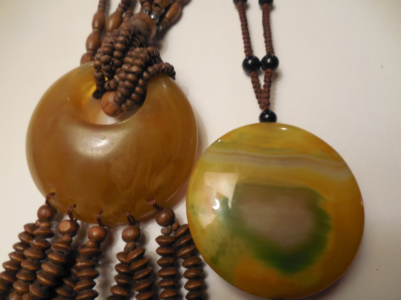VINTAGE 2 LARGE CHUNKY WOOD AND MARBILZED LUCITE NECKLACES