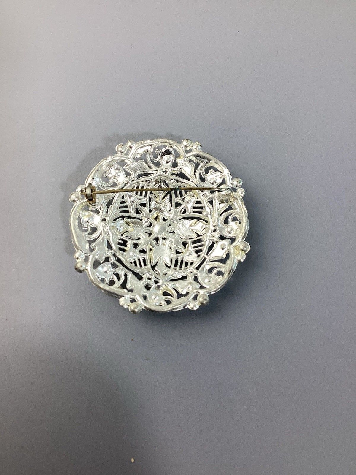 Vintage New England Glass Works Silver & Rhinestones Filigree Brooch Pin Large