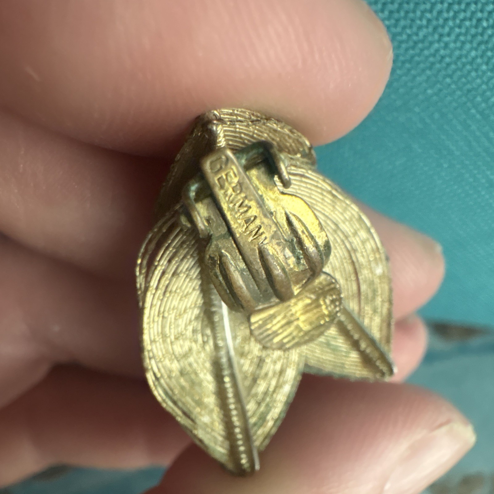 Vintage Gold Tone Leaf Brooch Pin Signed Germany Nature Flowers & Plants