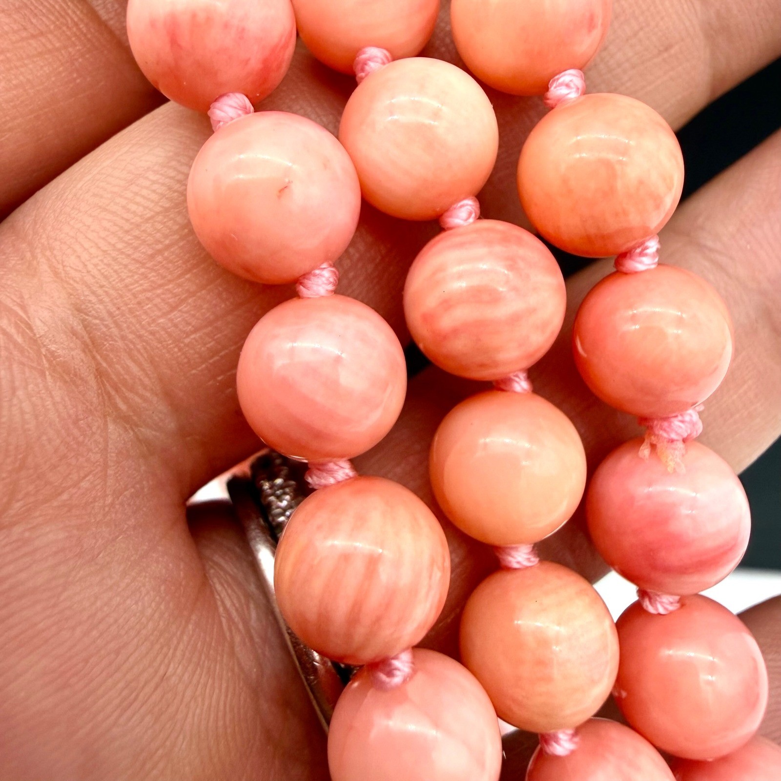 Vintage 56″ Genuine Angel Skin Coral Necklace Hand Knotted 8.5mm Beads 124g